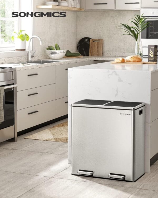 818xz4o2V2L._AC_SL1500_ SONGMICS Trash Can, 2 x 8 Gallon (2 x 30 L) Garbage Can for Kitchen with 15 Trash Bags